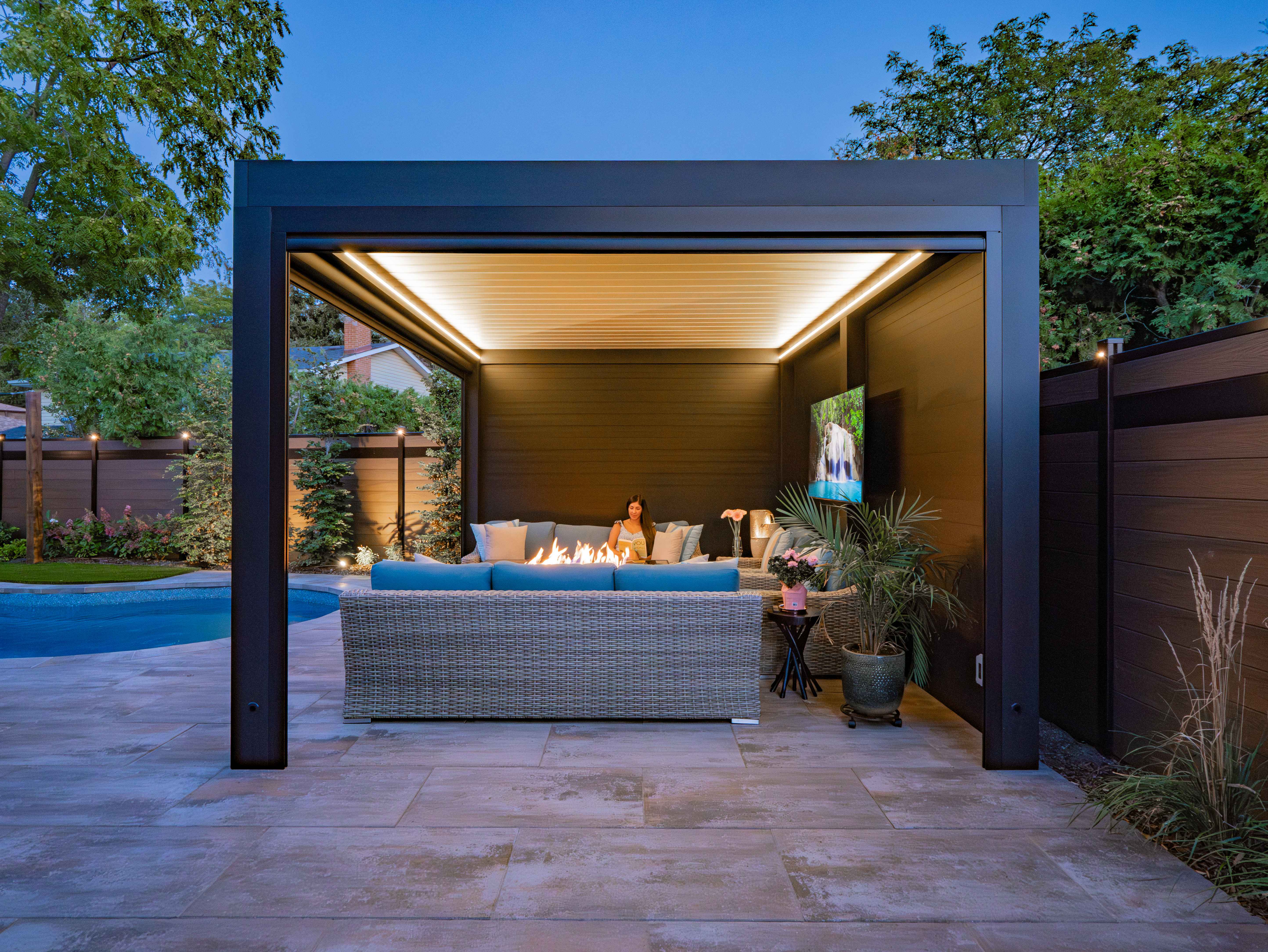 Ambiance Louvered Room